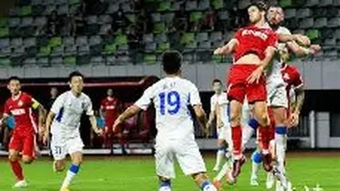 揭秘武汉三镇足球传奇：邓涵文合同到期，离别时刻即将上演！