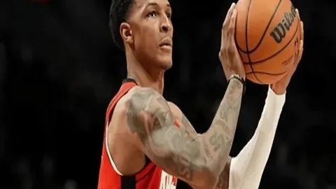 拜仁力争签下科曼等四人，德利赫特转会需监事会同意