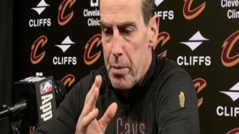 塞尔维亚主帅：西班牙具备条件成世界杯热门